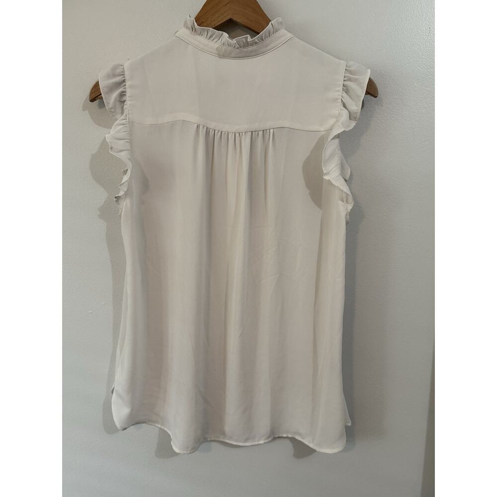 Ann Taylor LOFT Top size Medium- EUC White Ruffle Sleeve Button